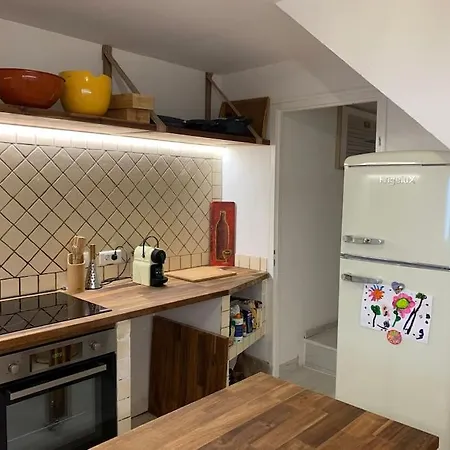 Holiday home Maison Chaleureuse Typique Dans Le Village Gruissan